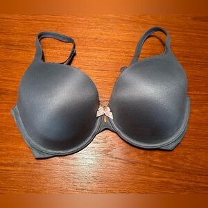 Victoria Secret 32DD PUSH-UP.